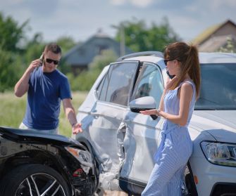 Tarjeta Seguro Vehículo Tarjeta de seguro para mi vehículo.